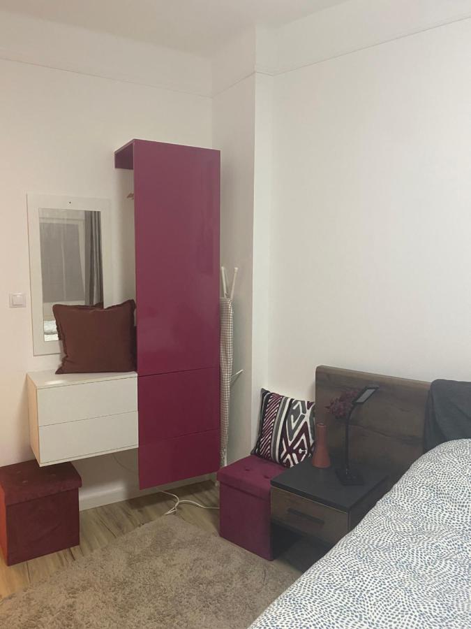 Tatra Apartment By The Danube Fully Accessible Budapest Exteriör bild